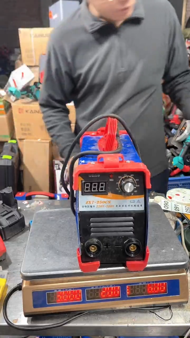 二手电动工具默认裸机微瑕(直播为准)无电池无运险84