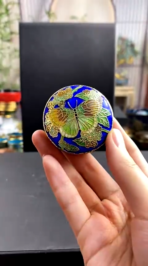 【闪购商品】非遗技艺 景泰蓝粉盒蝴蝶（微瑕）