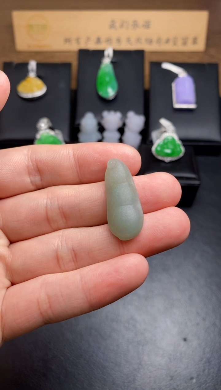 【闪购商品】翡翠颈饰未镶嵌翡翠