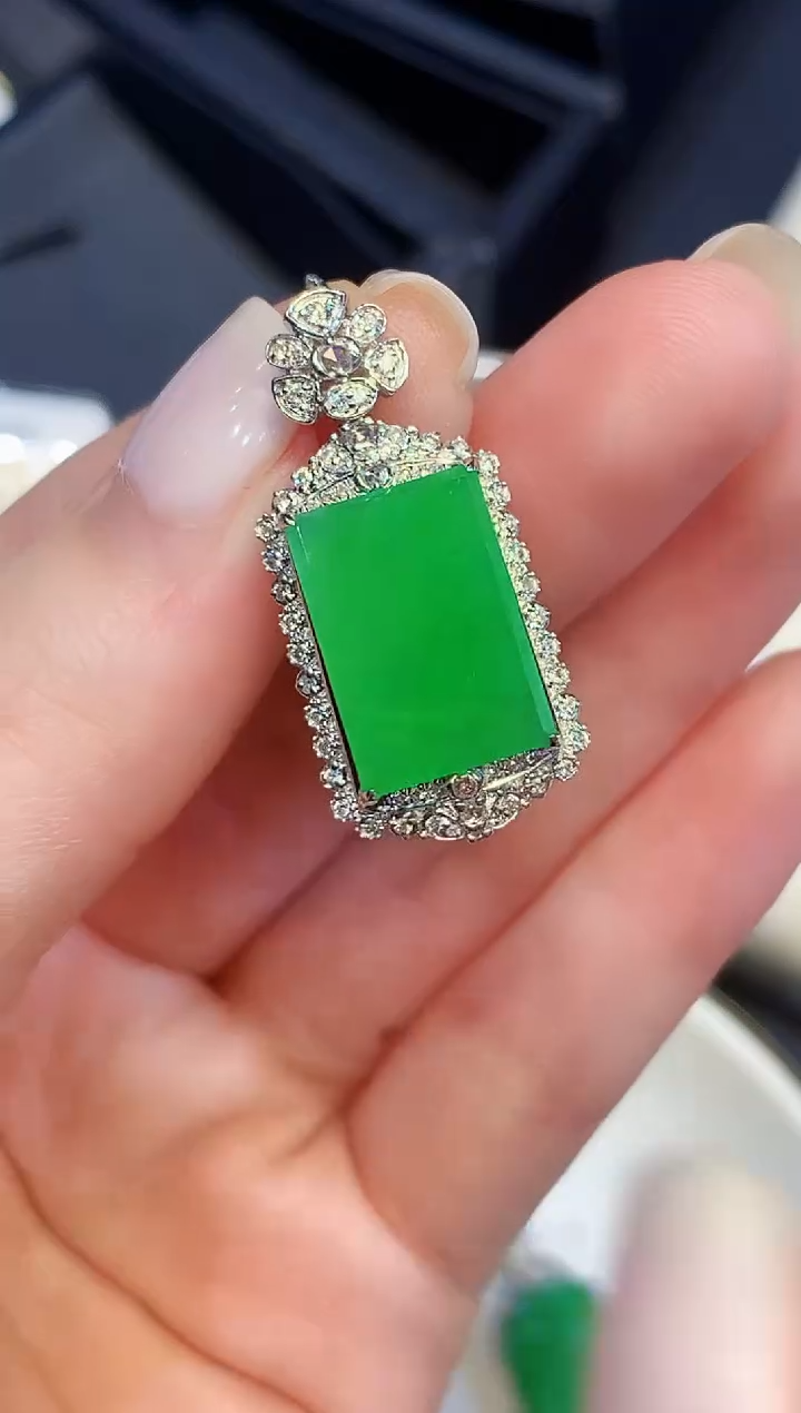 吊坠(不含链)18K金镶嵌翡翠ZJ