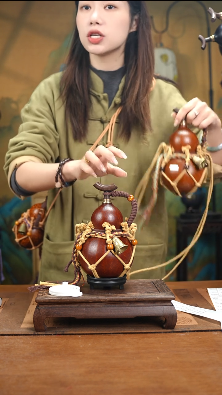 YU016复古网兜款天然酒葫芦（一物一拍）