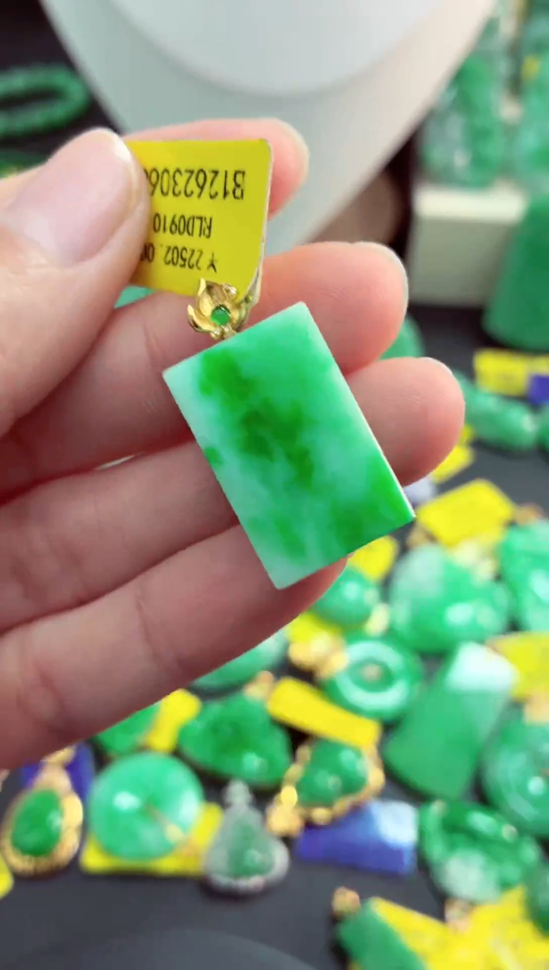 吊坠(不含链)18K金镶嵌翡翠天然缅甸翡翠A货