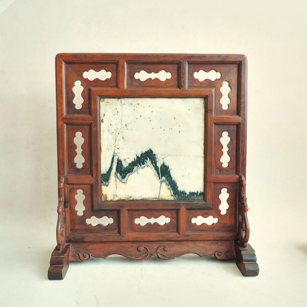 文华开物第68期拍品 12 清 黄花梨嵌云石座屏