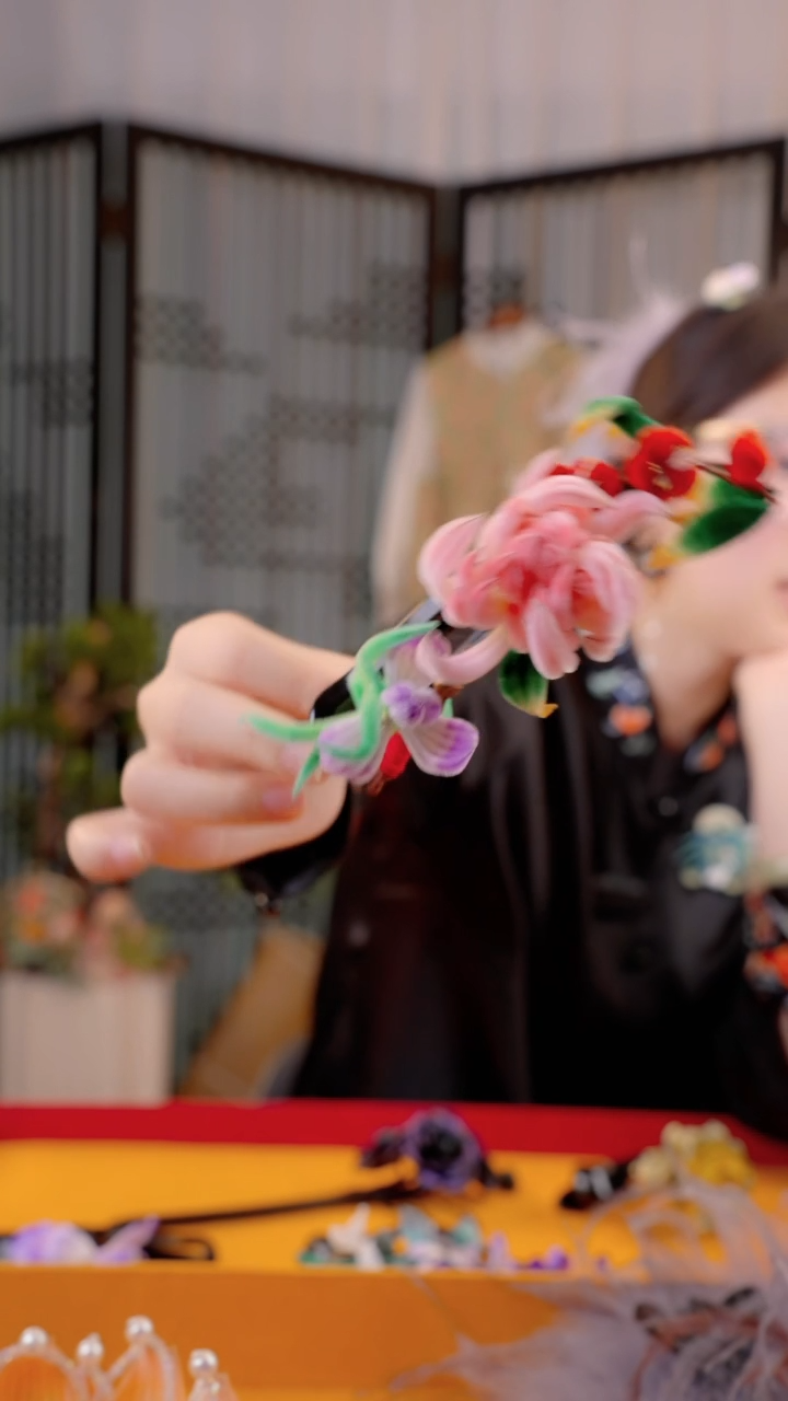 刺绣每****白非遗苏绣绒花手工饰品