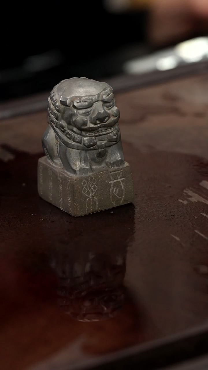 紫砂茶宠蝈**?狮子