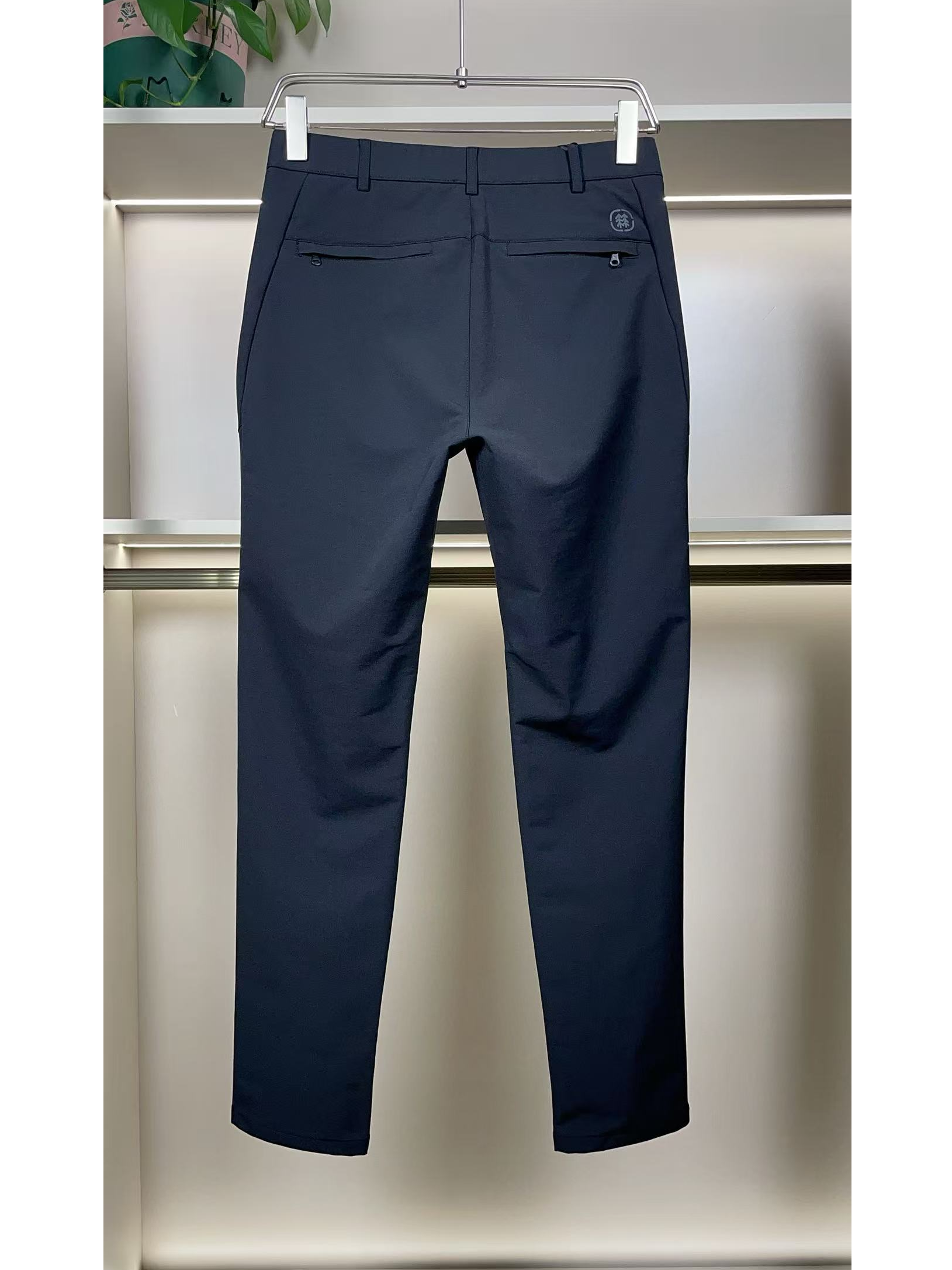 25年春秋冬新款时尚防水防风耐磨吸湿软壳户外商务运动男士长裤