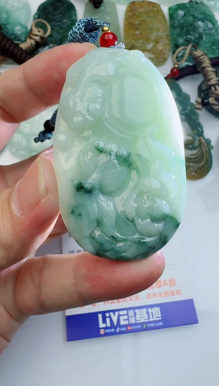 【闪购商品】翡翠颈饰未镶嵌111111111