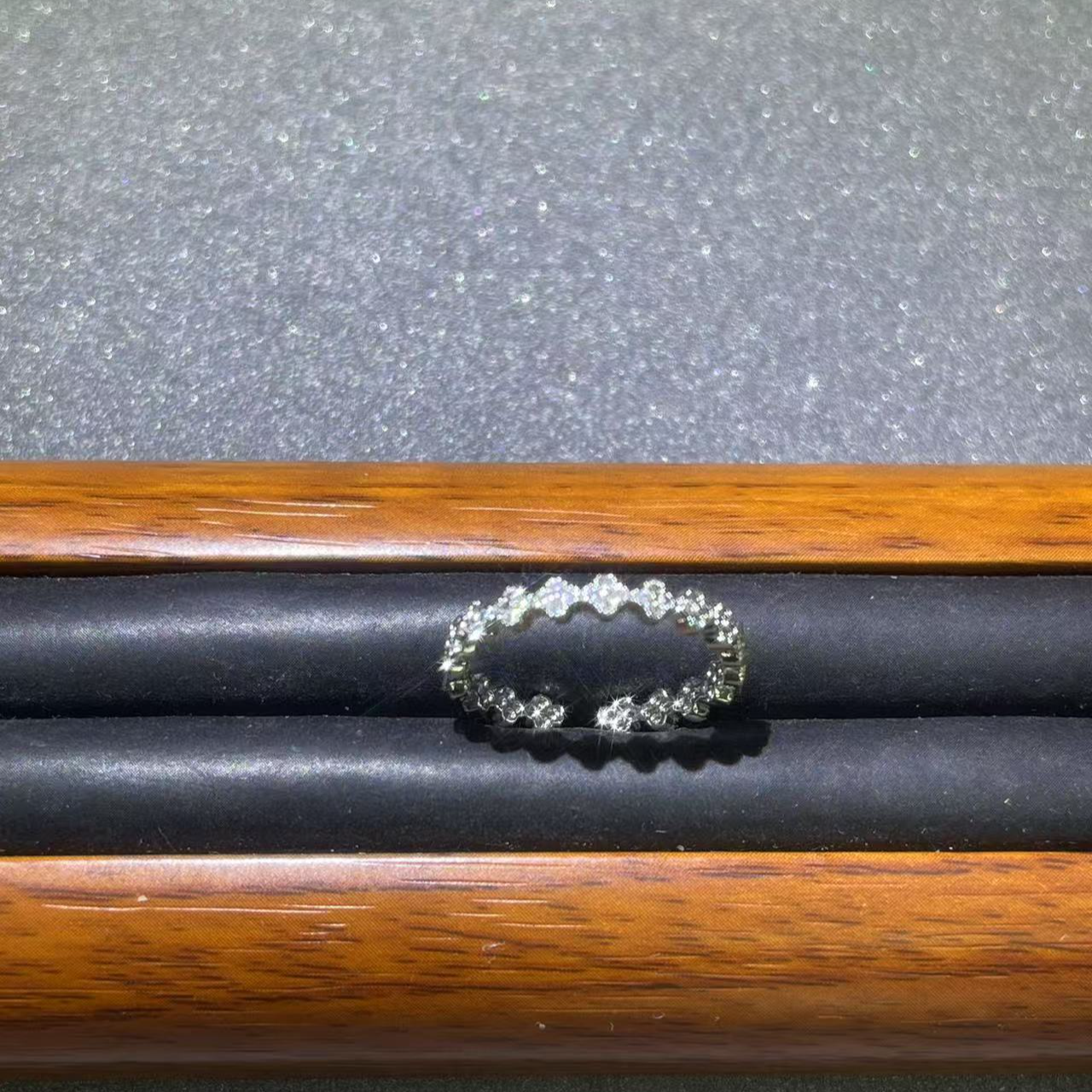 s5737白色四叶草开口戒指多样性发货