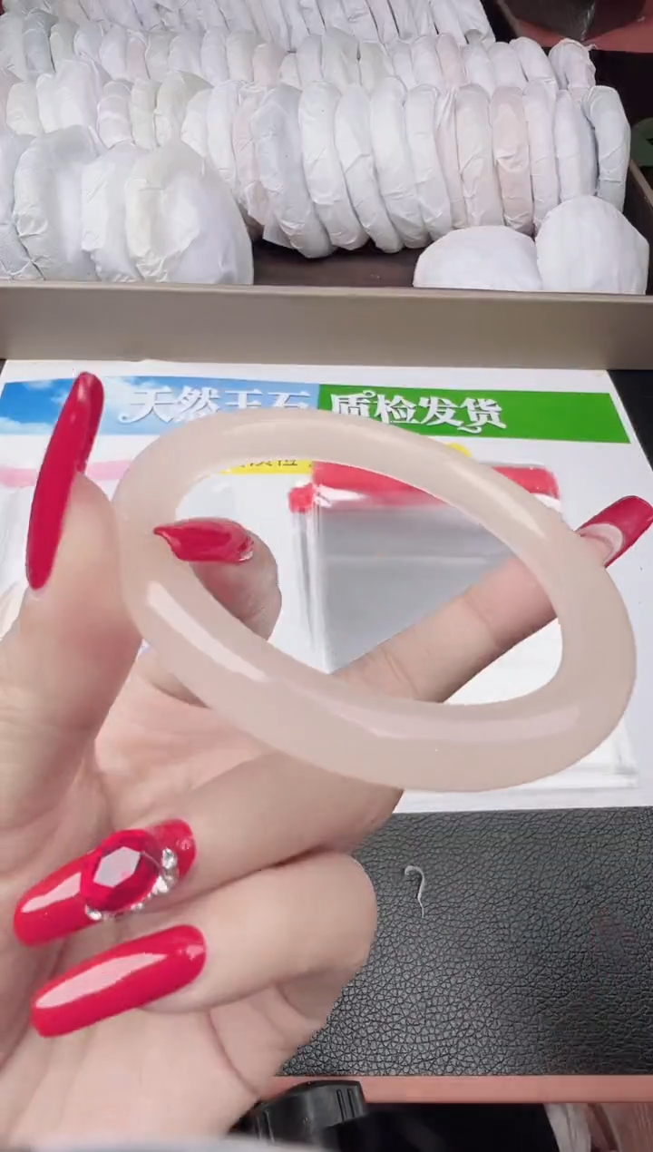 未镶嵌手镯石英质玉圈口58 59