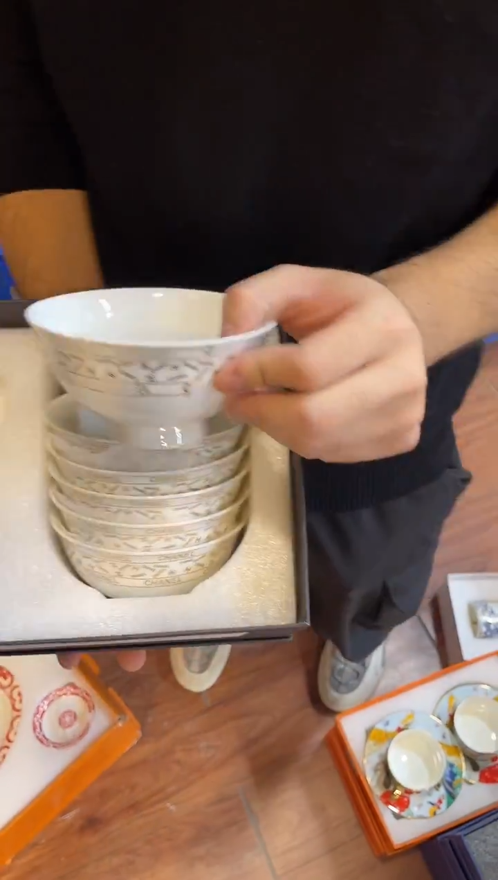 杯鸿辉家品牌瓷器，京东包邮！