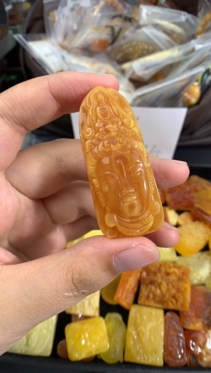 蜜蜡未镶嵌珠宝奇石1