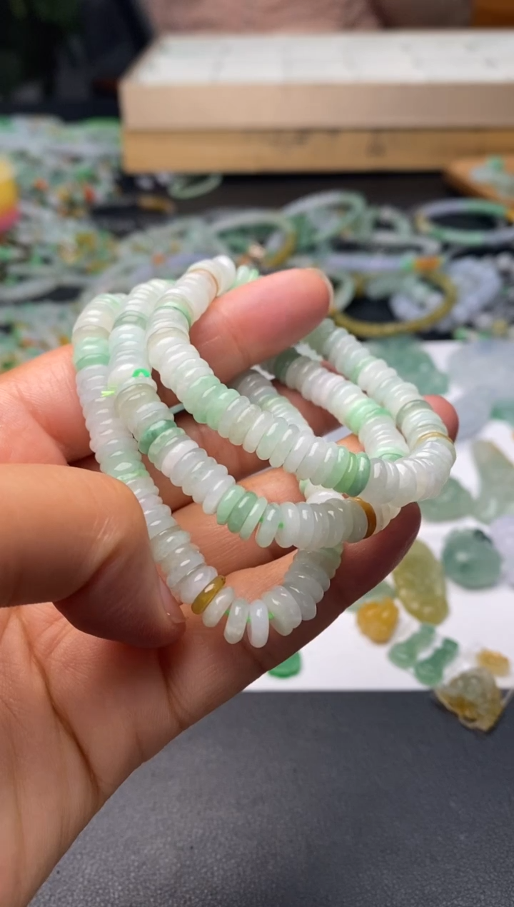 定制翡翠未镶嵌毛货翡翠~多样性发其一