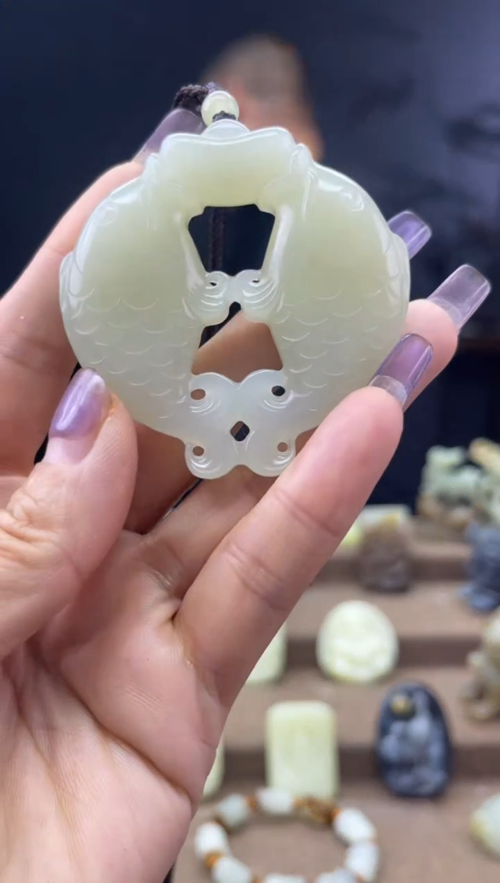 颈饰未镶嵌和田玉1