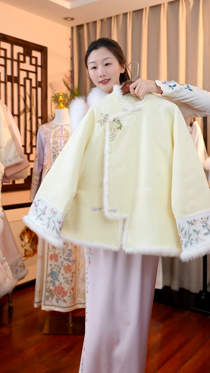 刺绣桑蚕丝非遗手工苏绣服饰