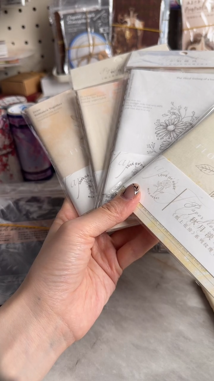 小**?纸上花房手账本 随机3本