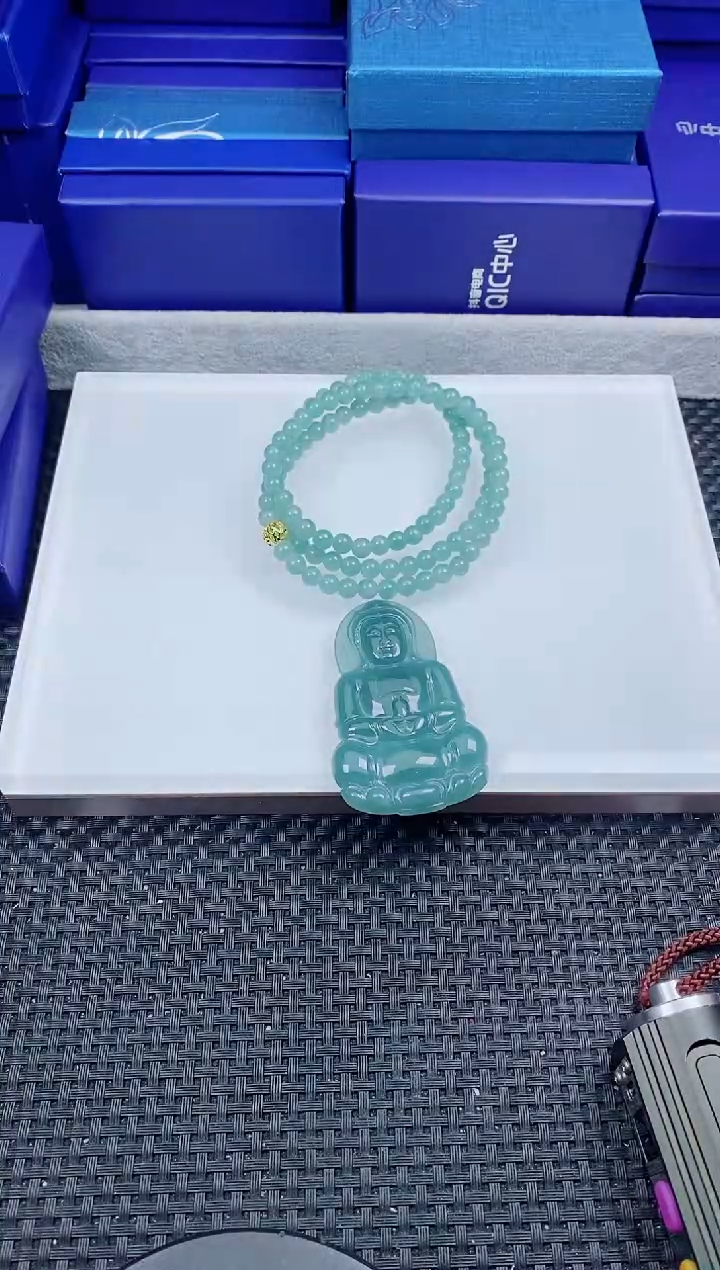 翡翠未镶嵌颈饰111111111