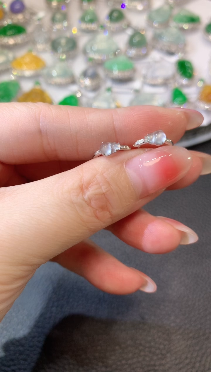 【闪购商品】翡翠耳饰18K金镶嵌A2 多样性发货一件