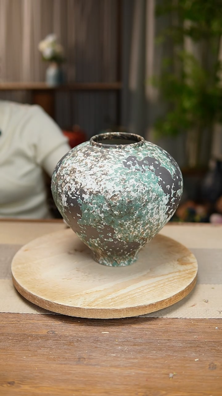 【闪购商品】陶瓷花器涂鸦绿月亮罐