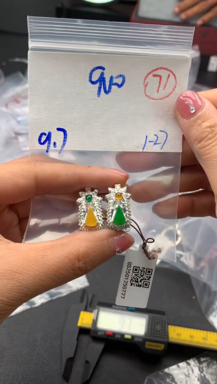 【闪购商品】定制翡翠未镶嵌毛货需精细抛光拍一发一