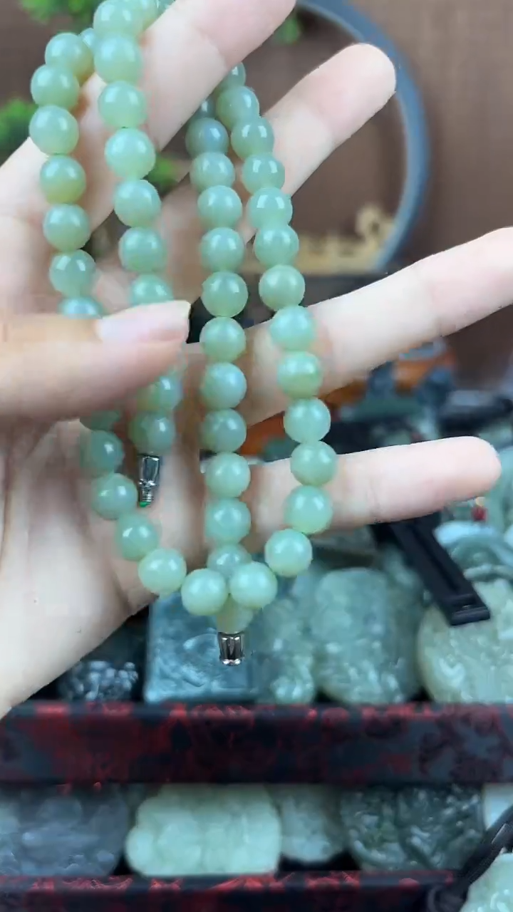 和田玉未镶嵌颈饰1