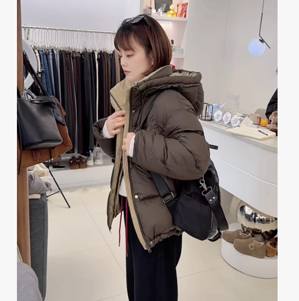 冬季百搭厚款撞色连帽下抽绳羽绒外套