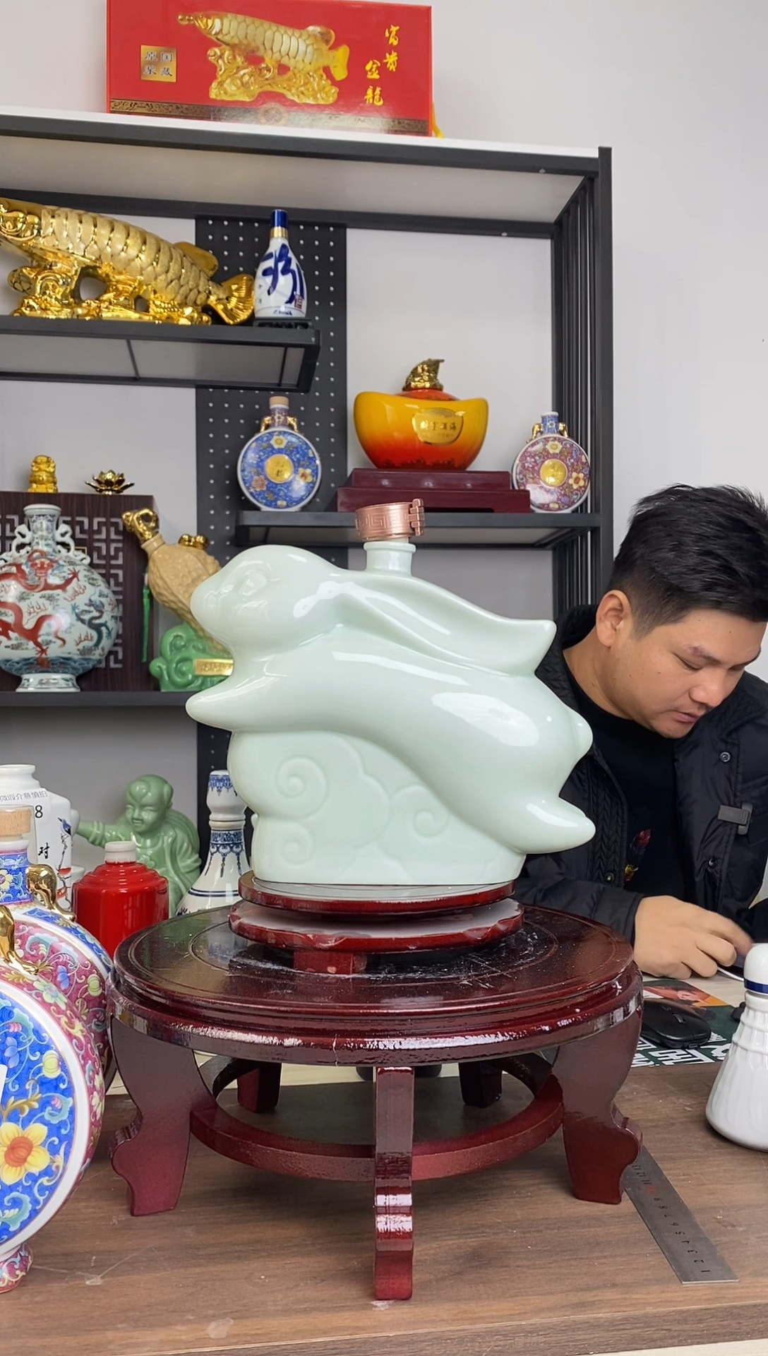 3斤嫦娥奔月兔 微瑕介意者慎拍
