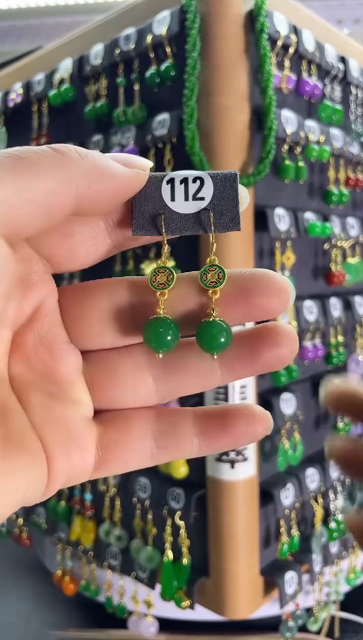 【闪购商品】翡翠耳饰银S925镶嵌112...