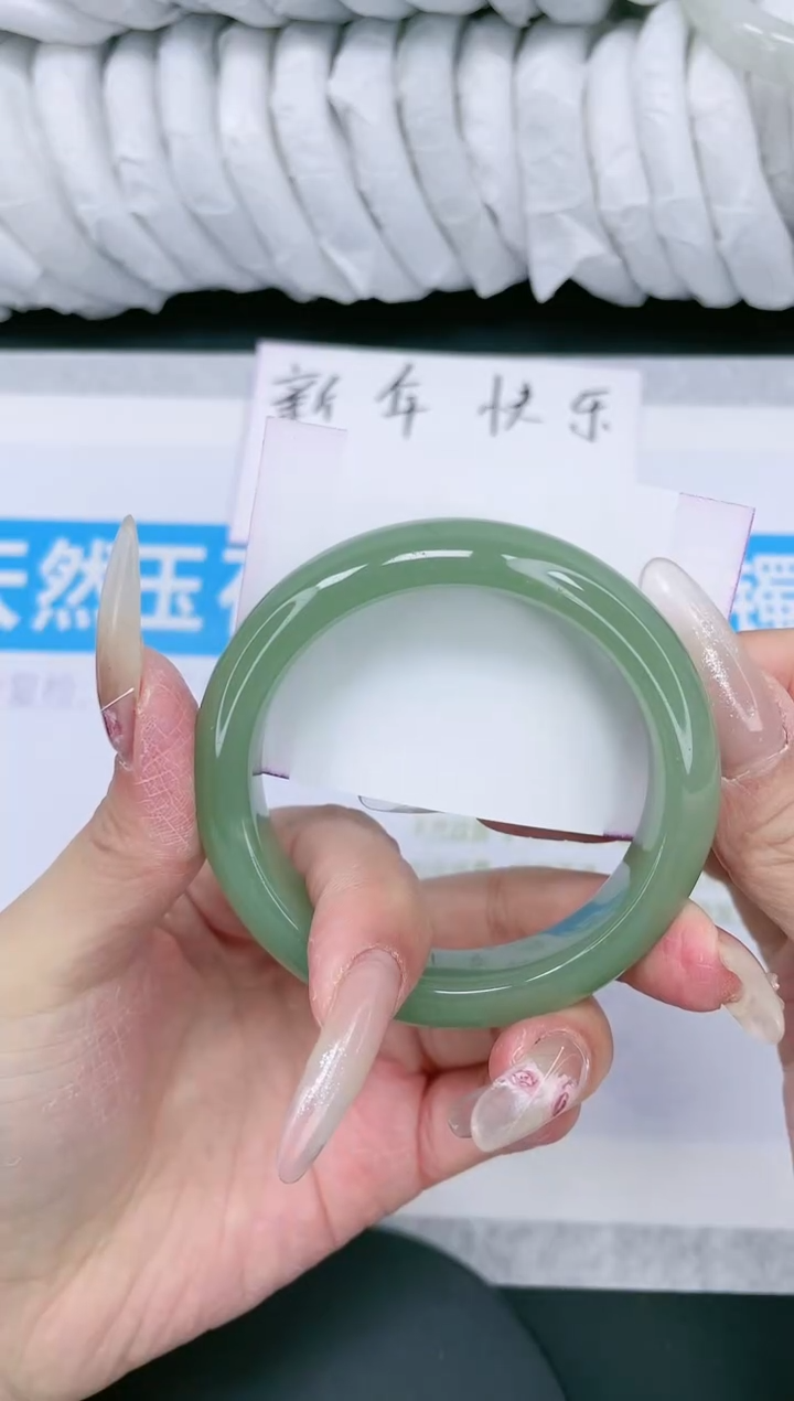 【闪购商品】石英质玉手镯未镶嵌多样性发货-198-60