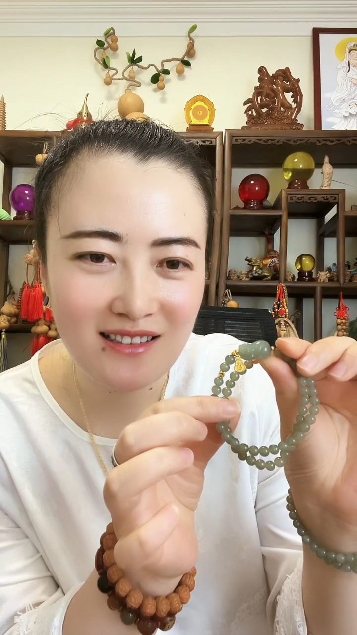 ?**?绿色两圈手链 梦玥 95斤