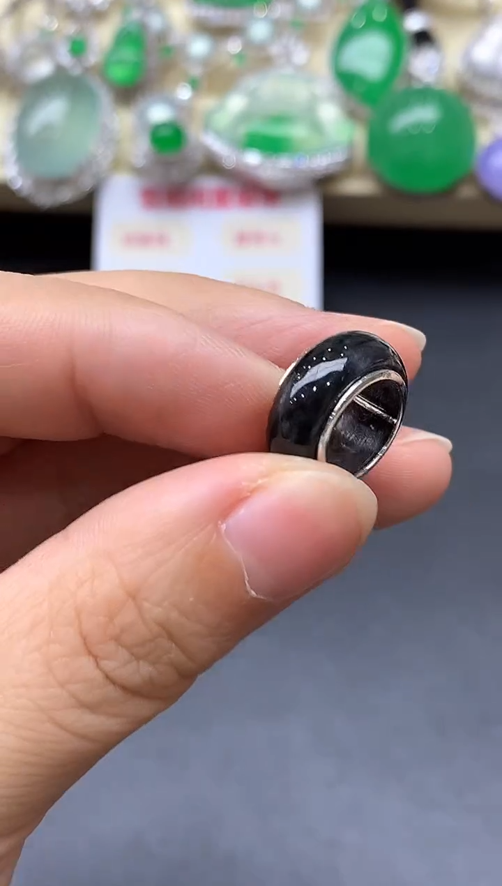 颈饰18K金镶嵌翡翠406-中国好珍宝