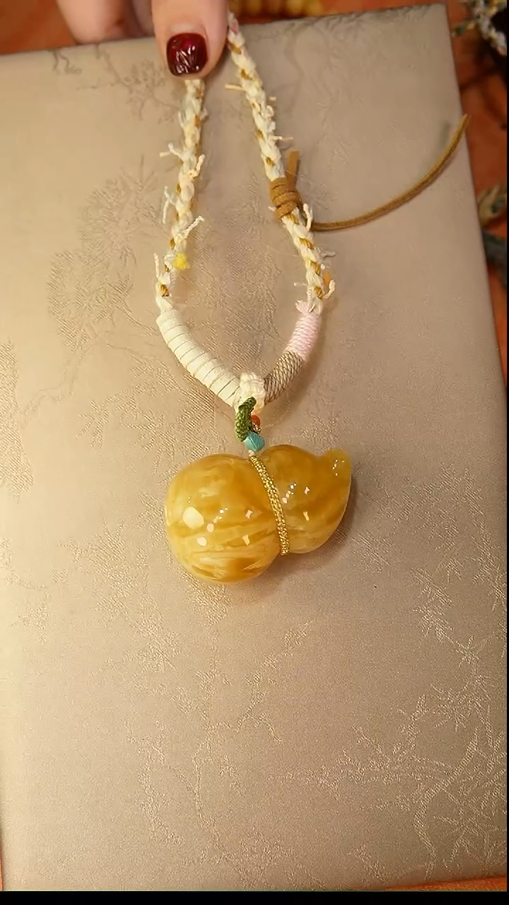 【闪购商品】琥珀颈饰未镶嵌颈饰