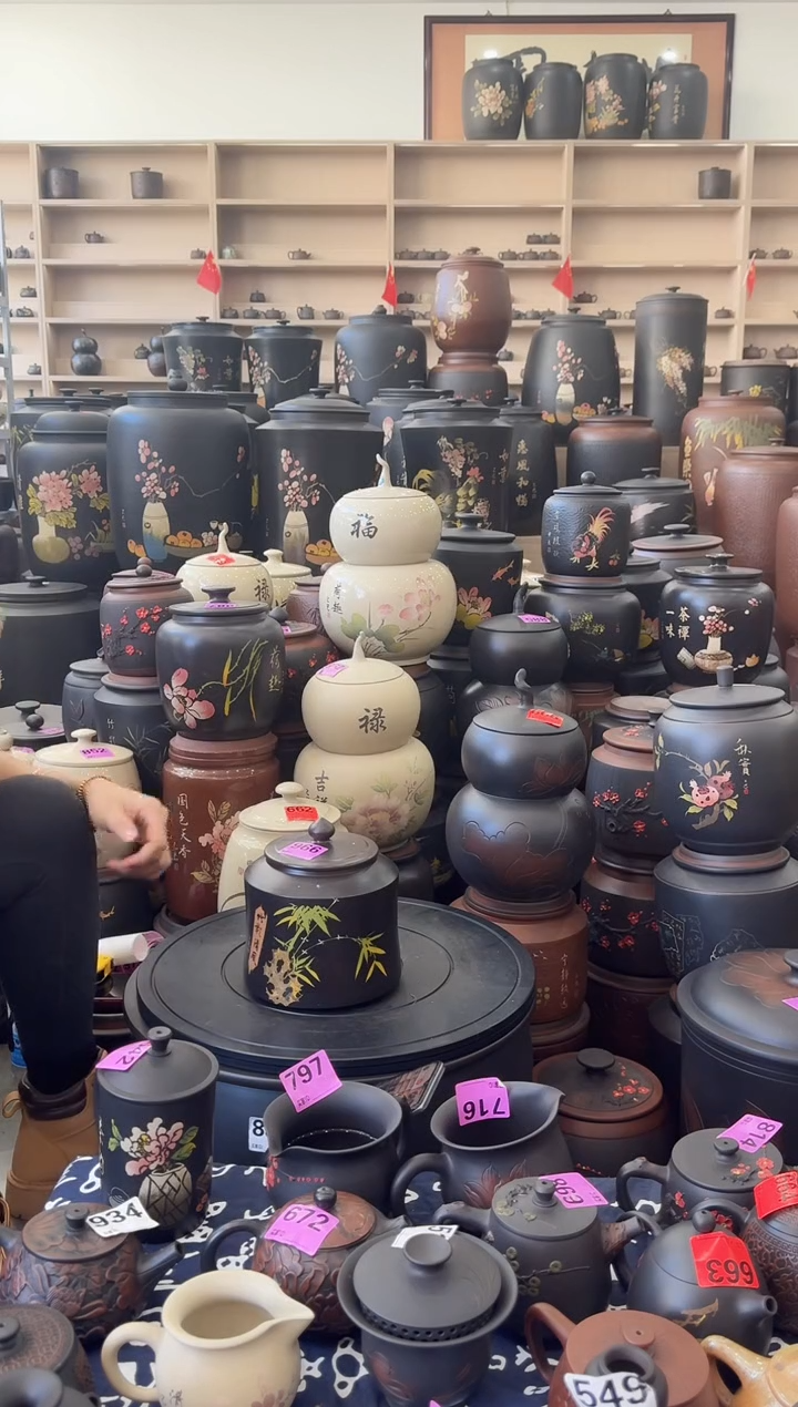 罐瑕疵茶叶罐  小蛮腰彩填   966