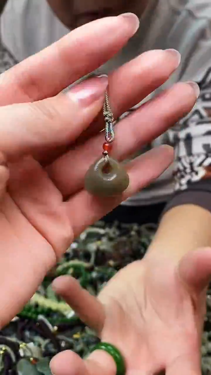 颈饰未镶嵌和田玉多样性发货，拍一发一