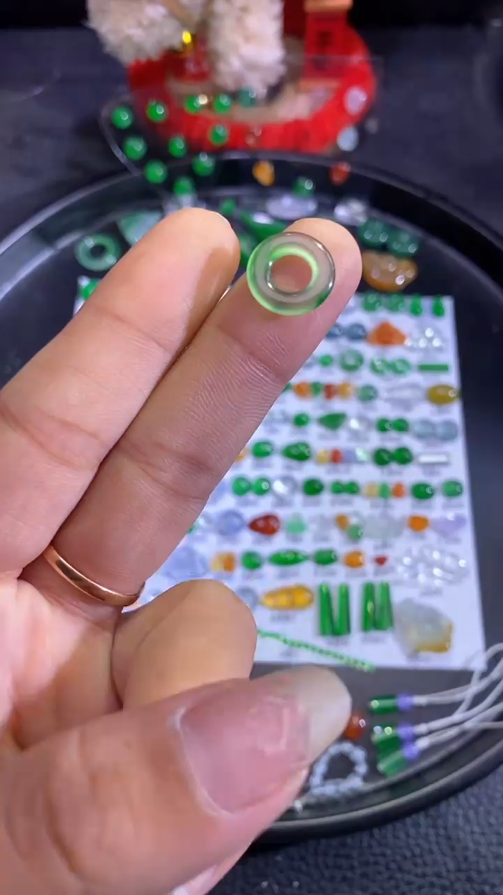 未镶嵌挂件翡翠圈