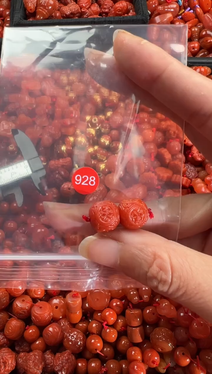 【闪购商品】南红玛瑙颈饰未镶嵌1