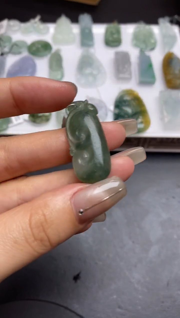 【闪购商品】定制翡翠未镶嵌翡翠毛货~