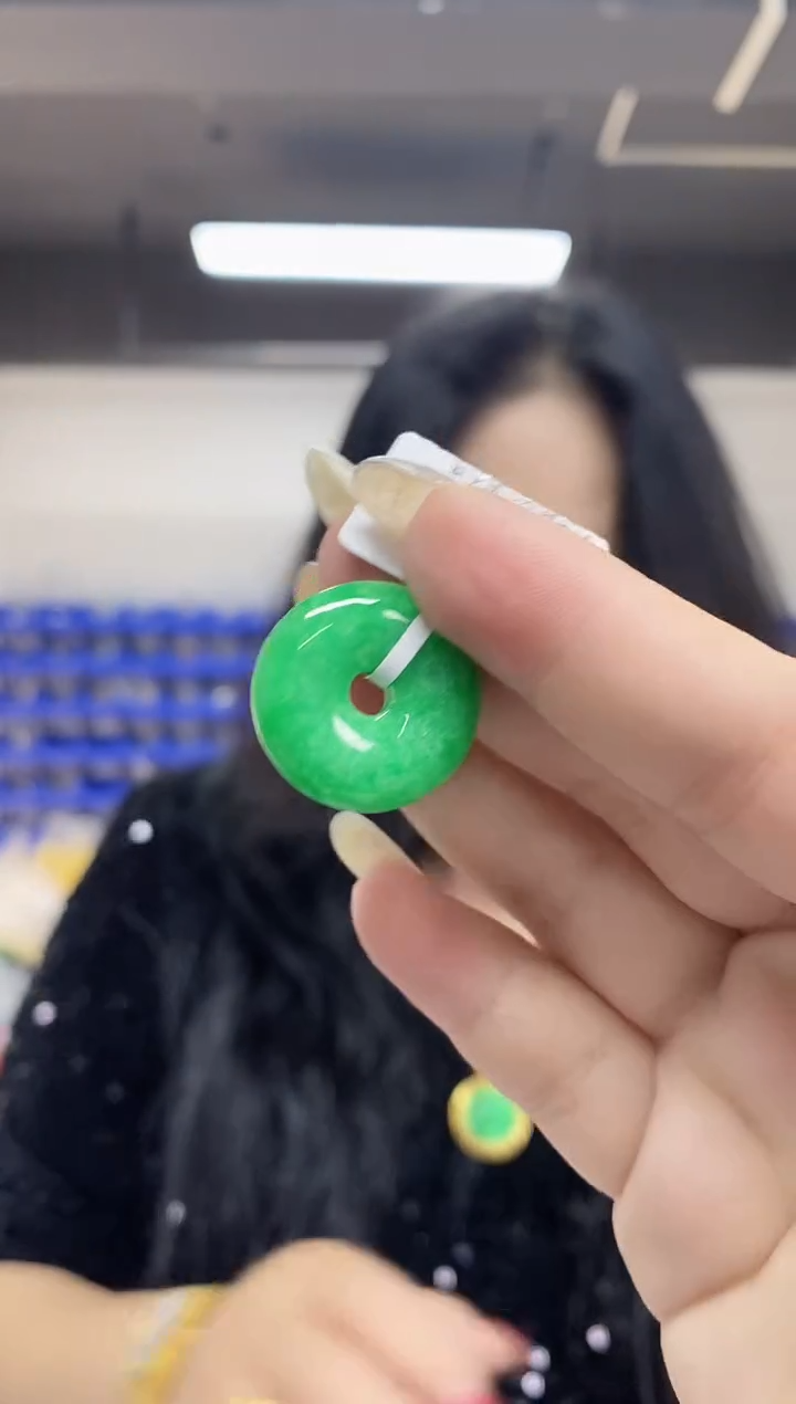 【闪购商品】翡翠吊坠(不含链)未镶嵌多样性发其一颜色微差