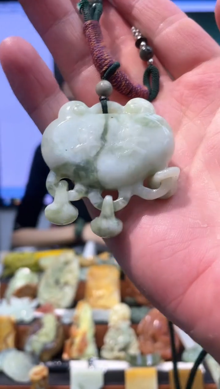 【闪购商品】岫玉吊坠未镶嵌·