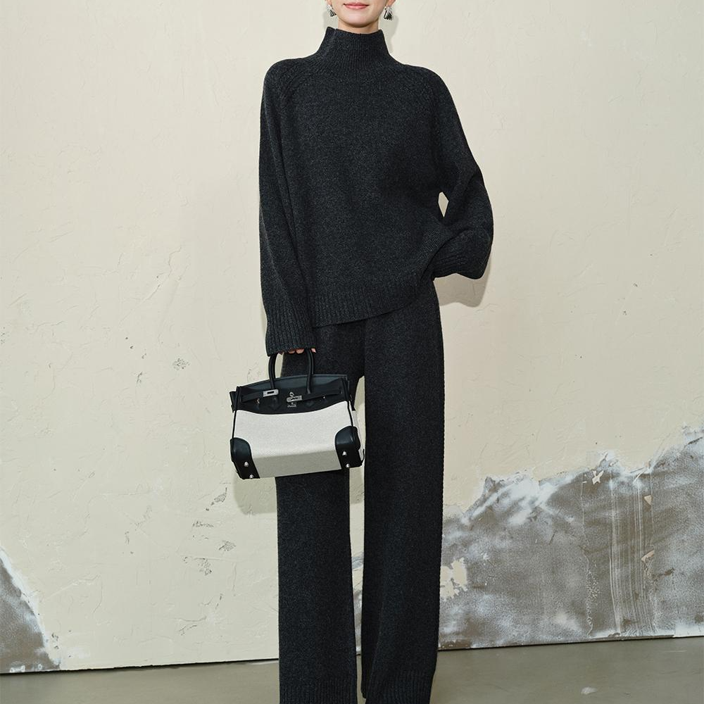 KAISER/凯撒2025女装冬季新款半高领时尚慵懒针织绵羊毛套装