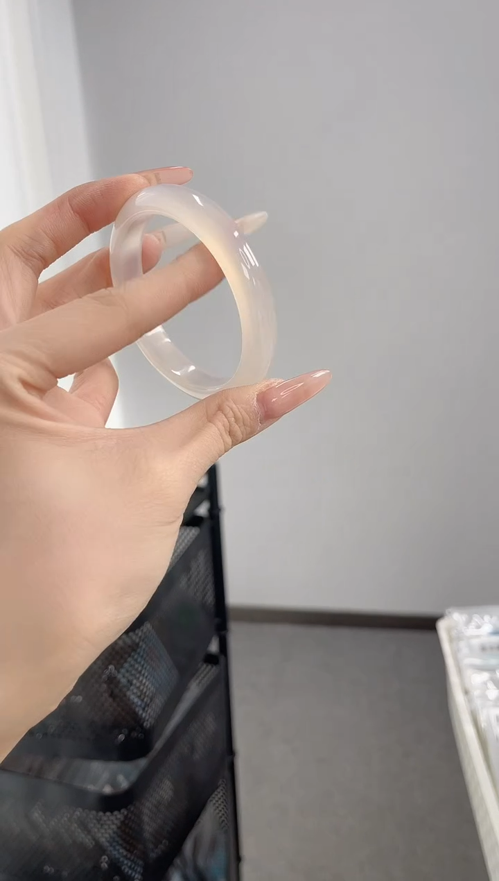 【闪购商品】玛瑙/玉髓手镯未镶嵌54-55圈