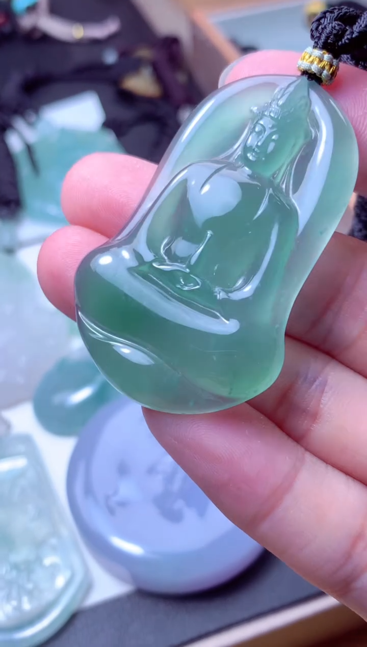 颈饰未镶嵌翡翠天然A货翡翠