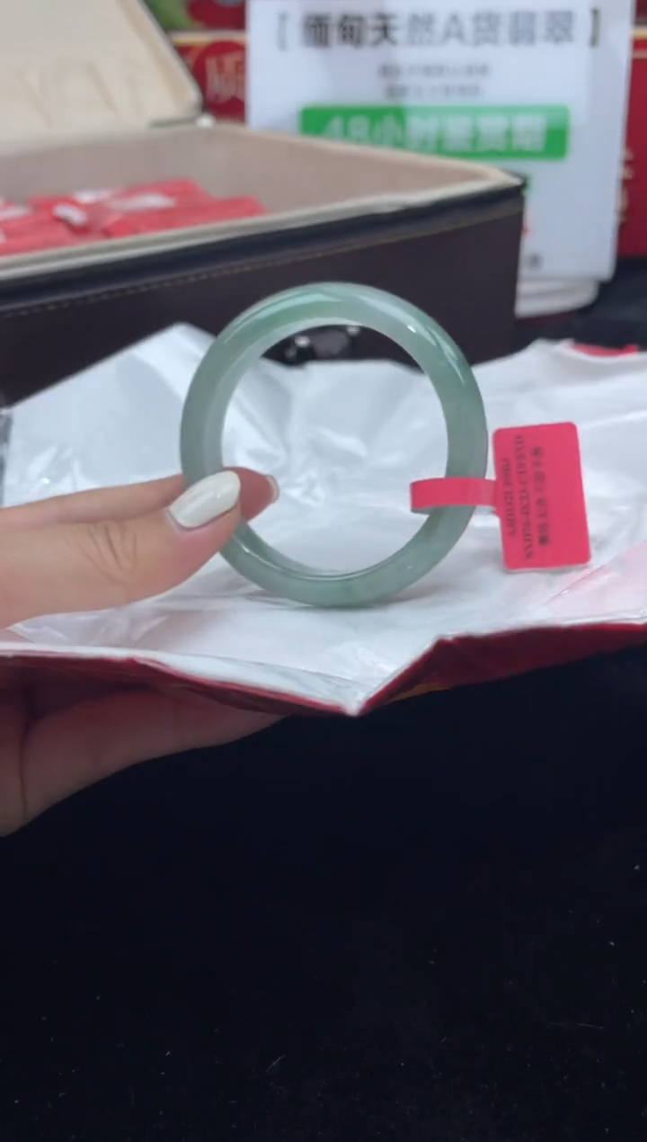 【闪购商品】翡翠手镯未镶嵌手镯15