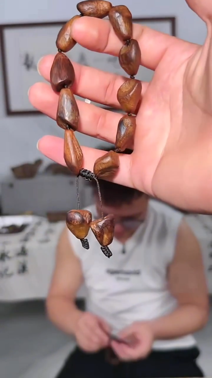 沉香手串121号沉水瘤疤多样性发一