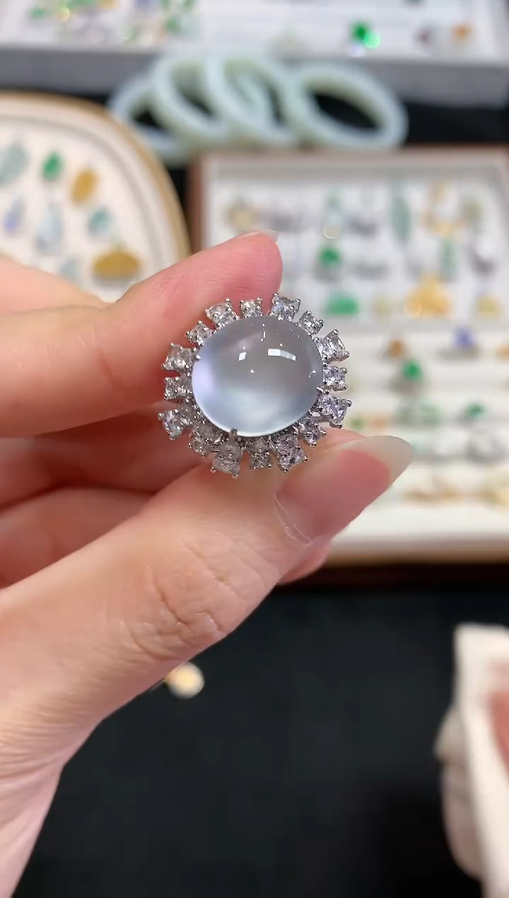 【闪购商品】翡翠戒指18K金镶嵌W545|39800