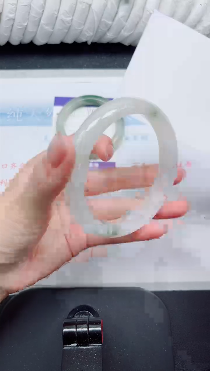 【闪购商品】石英质玉手镯未镶嵌91#64.3