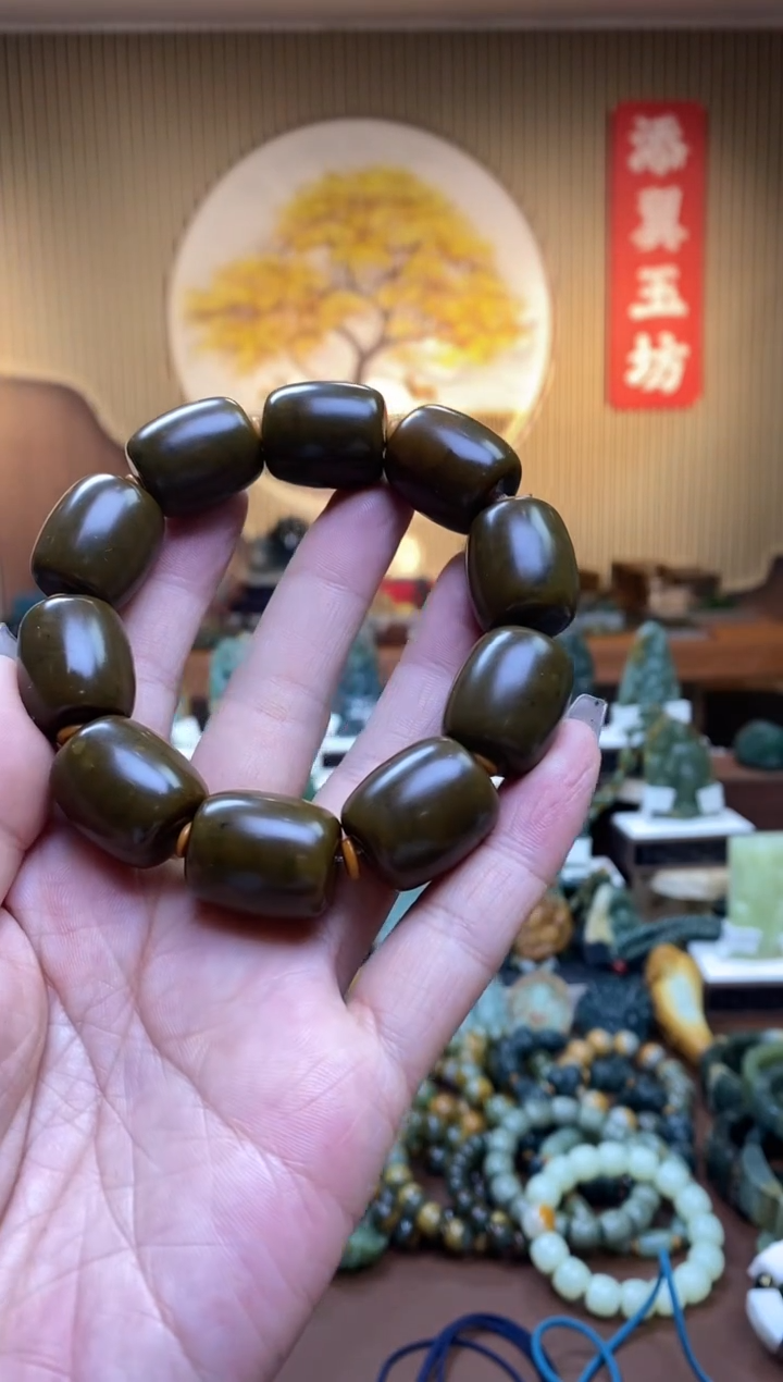 【闪购商品】透闪石质玉手串未镶嵌多样性随机发一