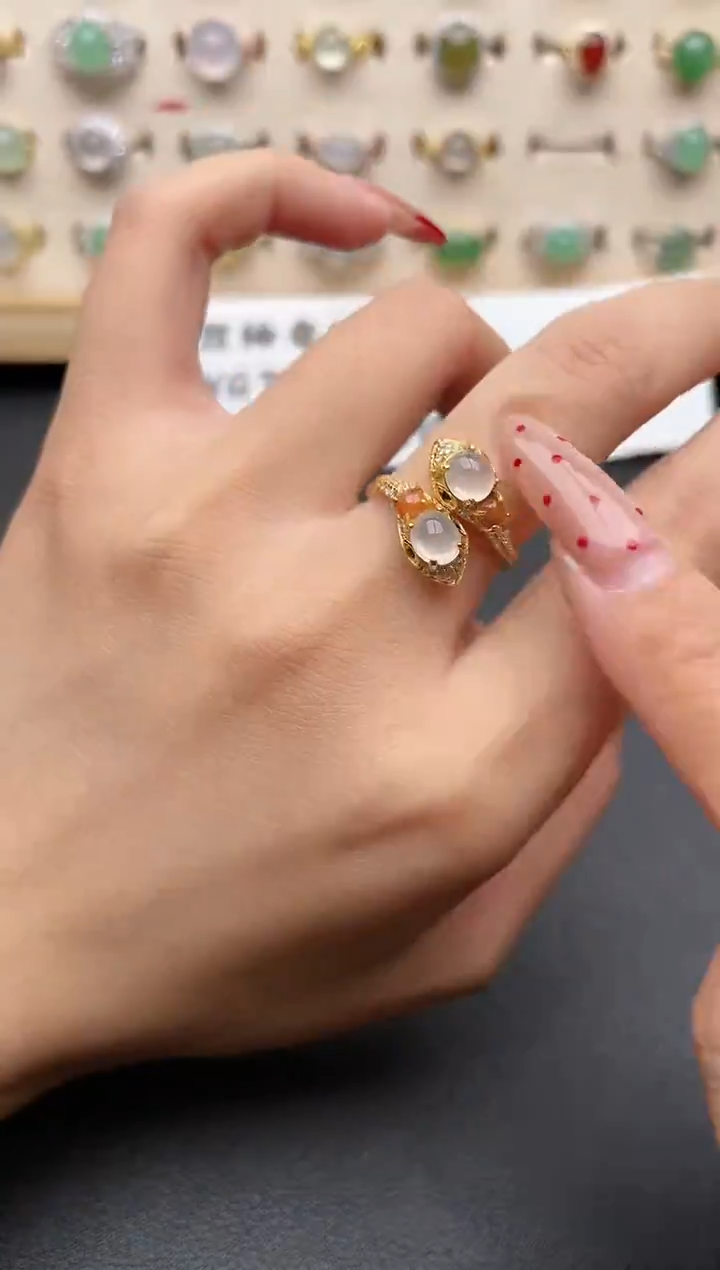 【闪购商品】翡翠戒指银S925镶嵌一物一证一礼盒