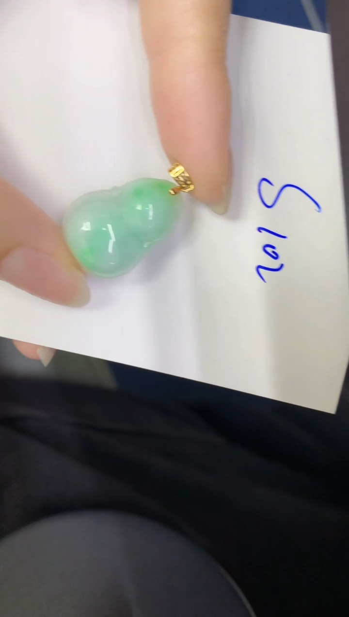 颈饰未镶嵌翡翠缅甸天然翡翠A货