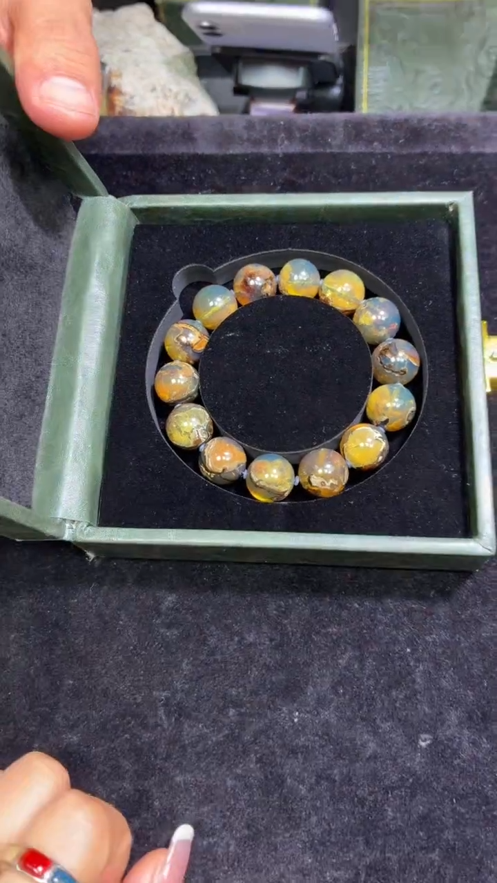 手串琥珀未镶嵌手串