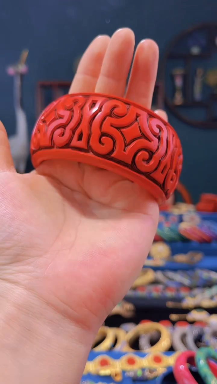 【闪购商品】非遗绝技 雕漆大师剔犀手镯 64圈